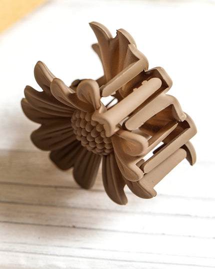 Small Boho Daisy Flower Hair Claw Clip