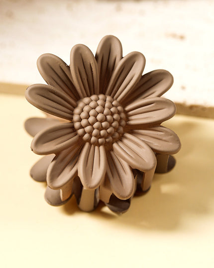 Small Boho Daisy Flower Hair Claw Clip